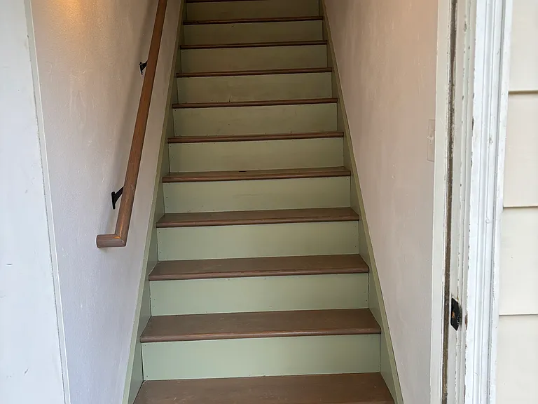 275 1/2 5th Ave #1 — Photo 8