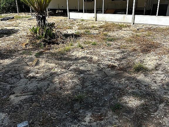 4th image of 34132 Hyatt Rd