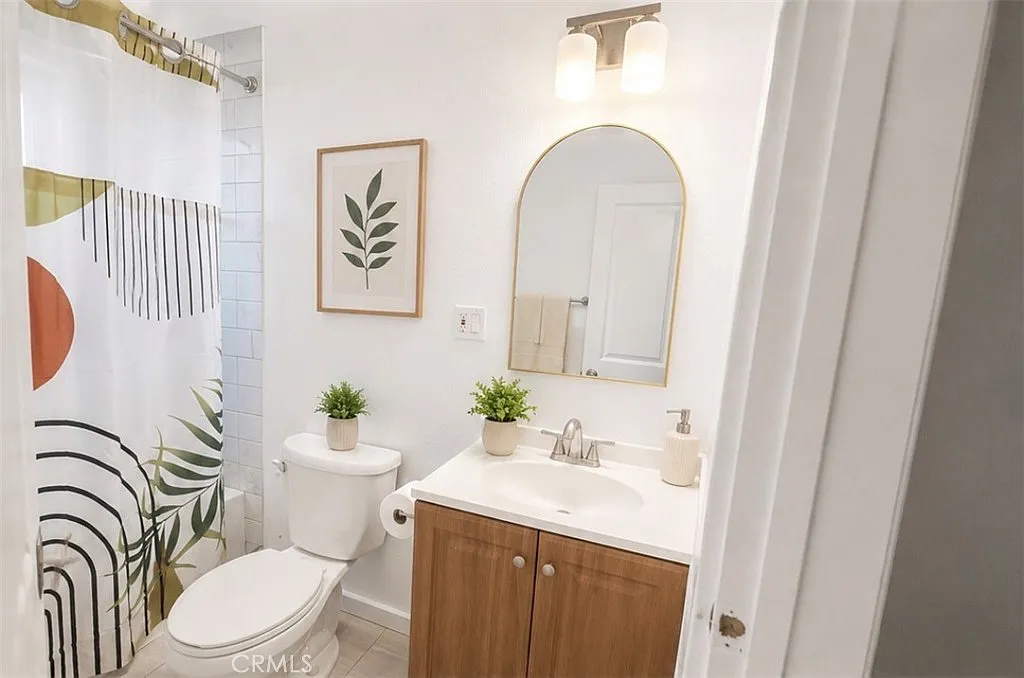 3 bed, 1343 sqft, $3,800 — Photo 4