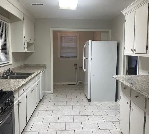 2nd image of 3413 Lafayette Rd