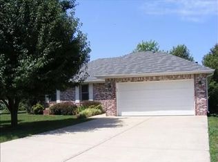 501 Wampler Dr, Clever, MO 65631