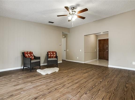 2nd image of 3217 Concord Dr