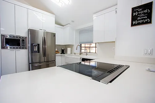 5704 E Aire Libre Ave Photo 1