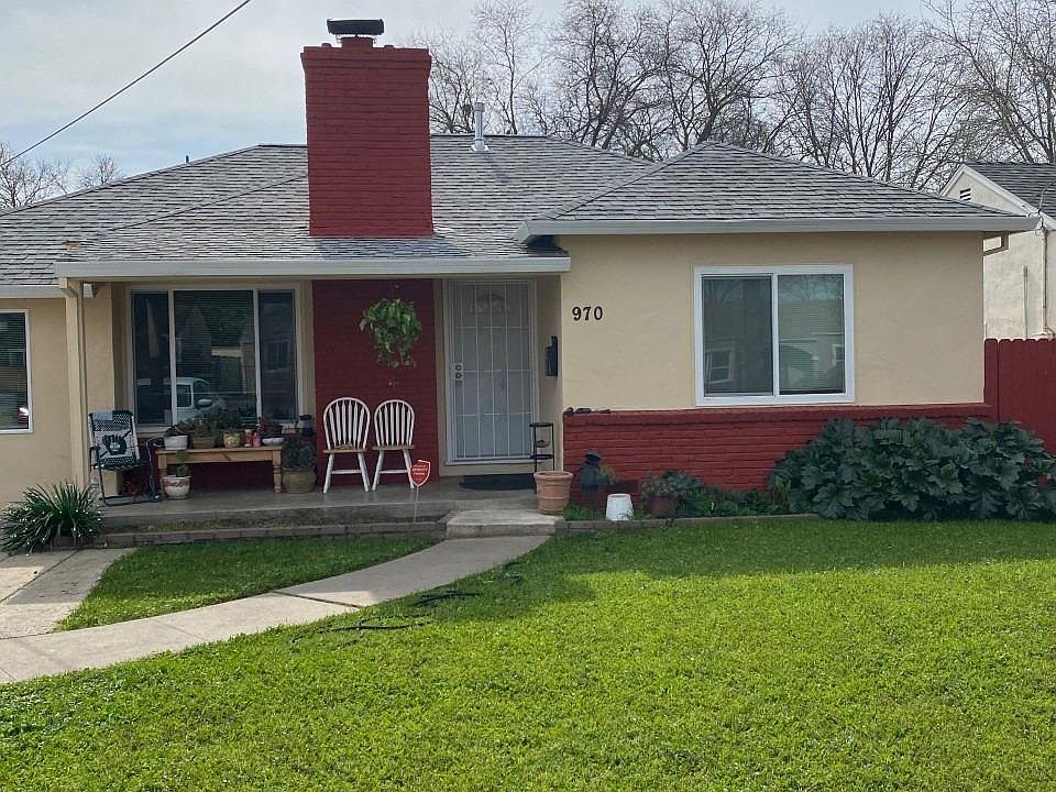 2nd image of 970 Acacia Ave