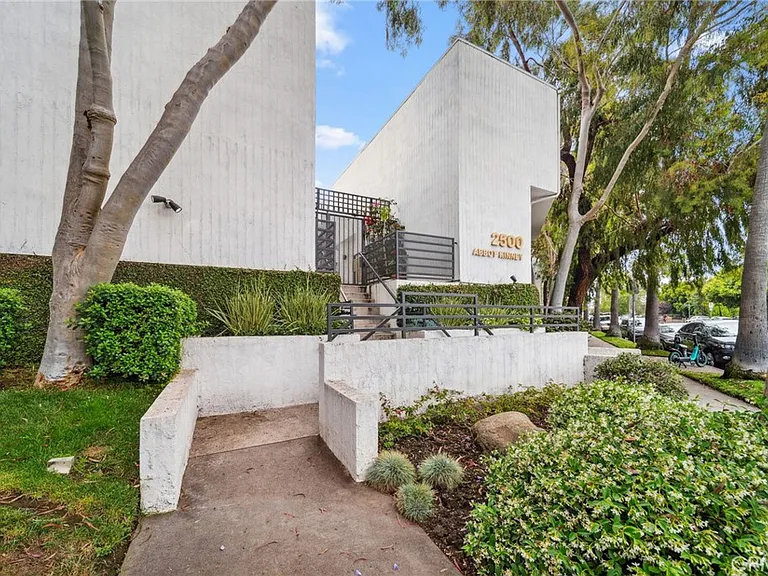 2500 Abbot Kinney Blvd #9 — Photo 29