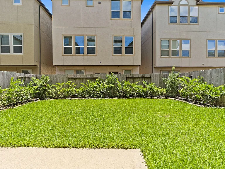 10607 Enclave Shadows Ct — Photo 13
