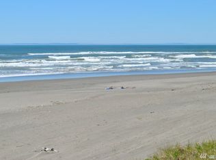 521 Sand Dune Ave SW, Ocean Shores, WA 98569