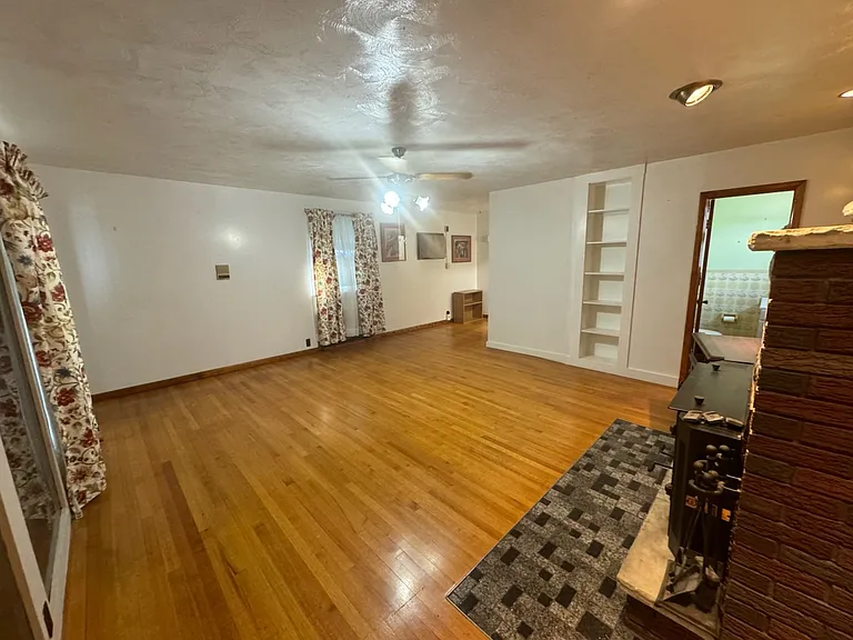 330 Stuyvesant Ave #1 — Photo 3