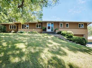 1822 Venus Ave, Arden Hills, MN 55112