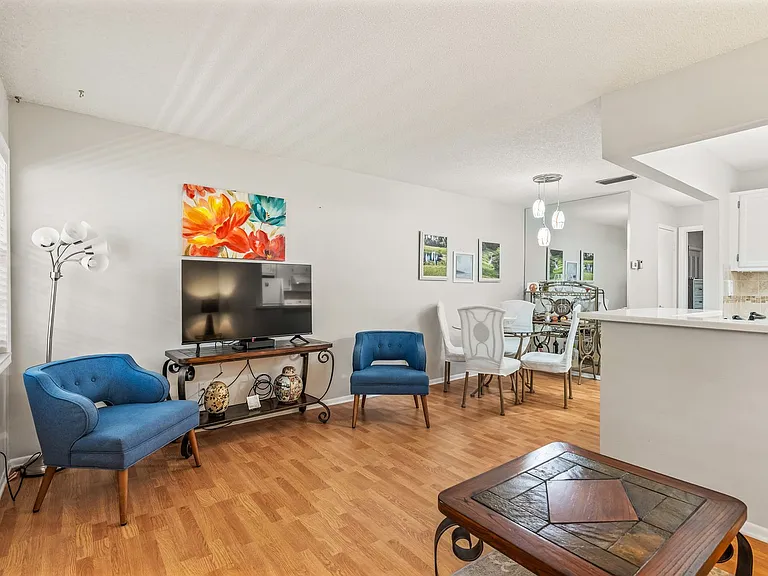 11 Vista Gardens Trl #204 — Photo 6
