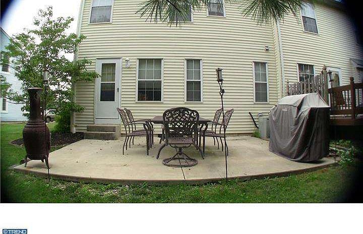 2nd image of 1120 Meadows Dr