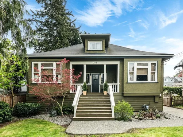 755 Wilson St, Victoria, BC V9A 3H4