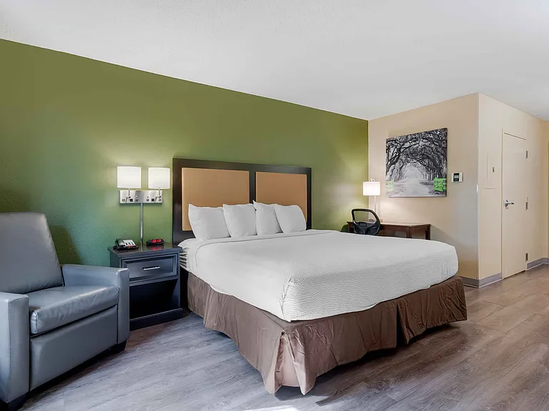 Studio Suite - 1 King Bed