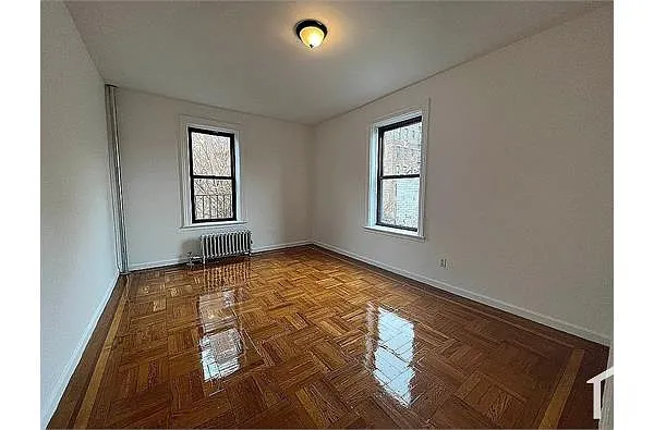 Building Photo - 2850 Valentine Ave #4B