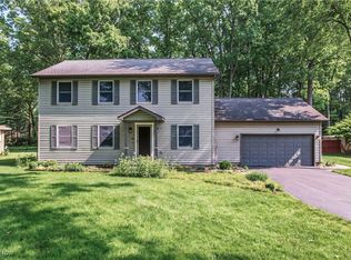 9233 Cain Dr NE, Warren, OH