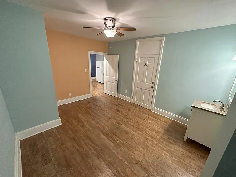264 Forster St #4 — Photo 10