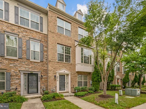 9810 Smithview Pl, Lanham, MD 20706