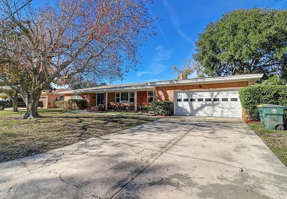 1st image of 3711 Montclair Dr