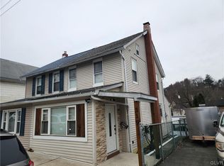 319 Chestnut St, Slatington, PA 18080