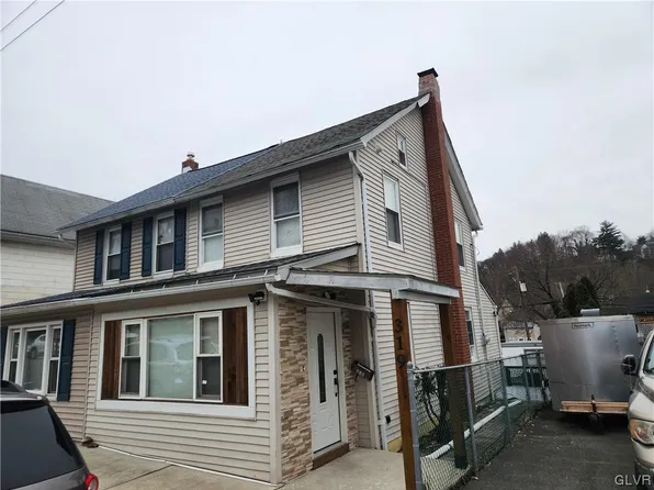 319 Chestnut St, Slatington, PA 18080