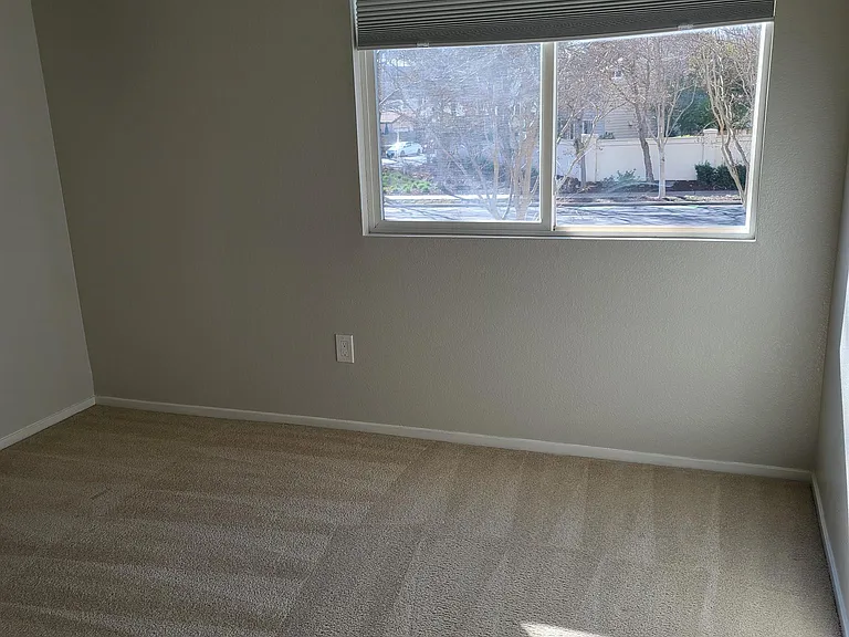522 Treyburn Cir — Photo 9