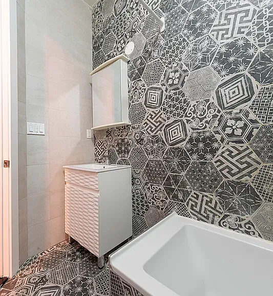 1111 Clarkson Ave #2F — Photo 9
