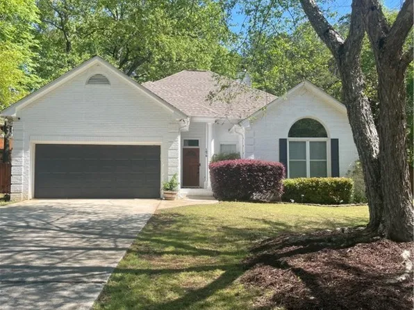 1676 Piedmont Dr, Auburn, AL 36830