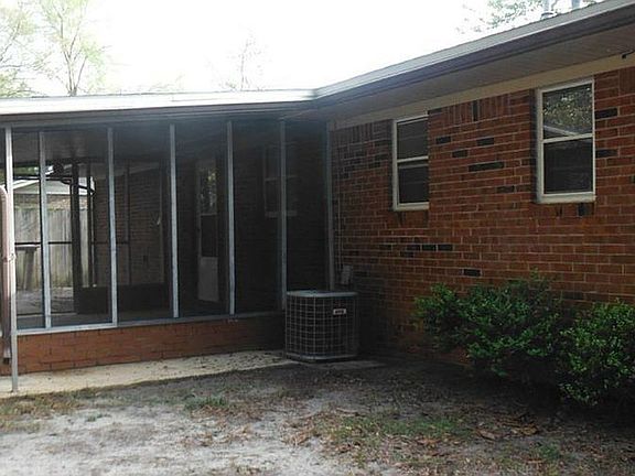 2nd image of 415 Corrydale Dr