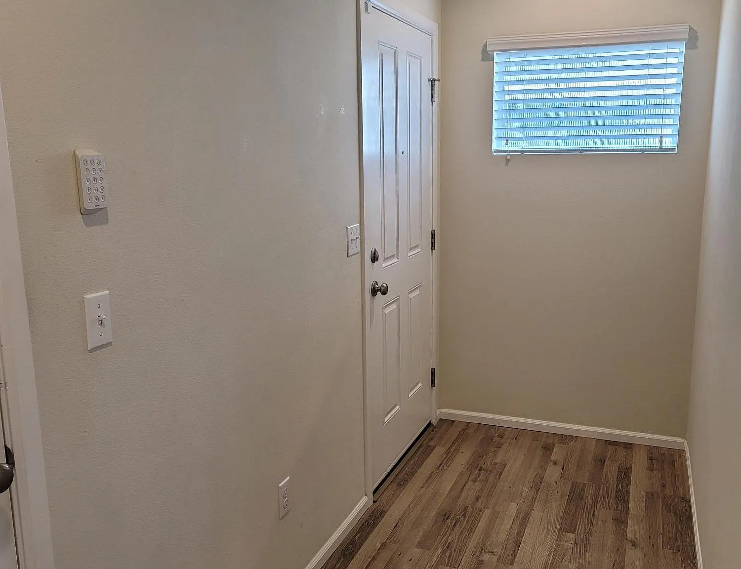 3 bed, 2.5 bath, 1561 sqft, $2,850 — Photo 4