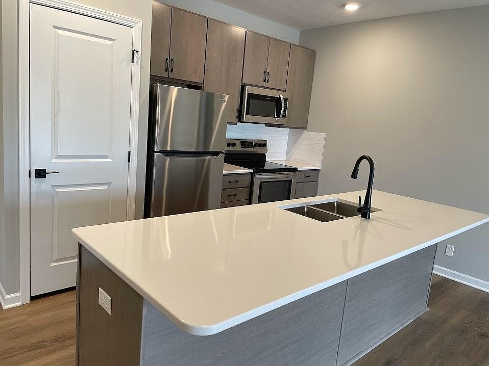 18683 Oakmont Dr 205, Omaha, NE 68136 Zillow