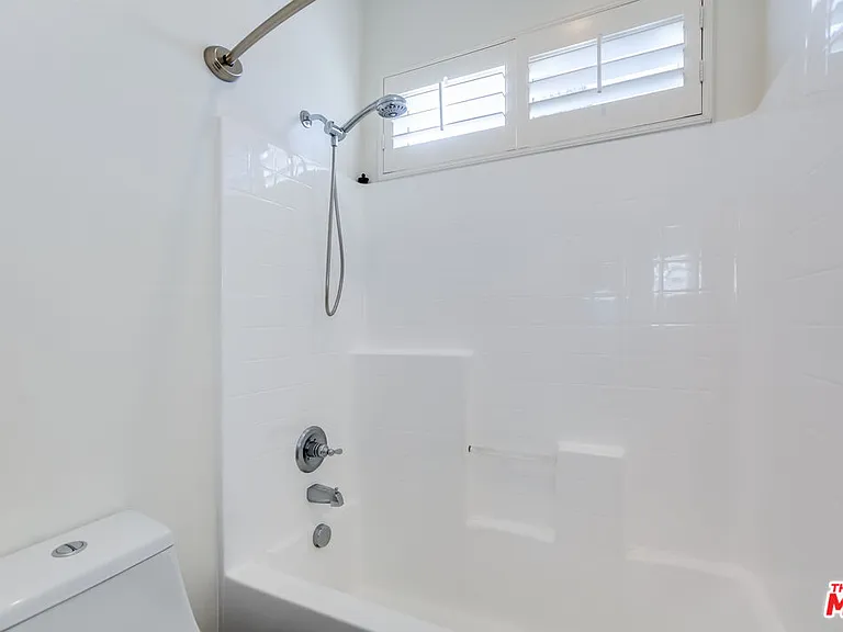 24040 Dandelion Ln — Photo 30