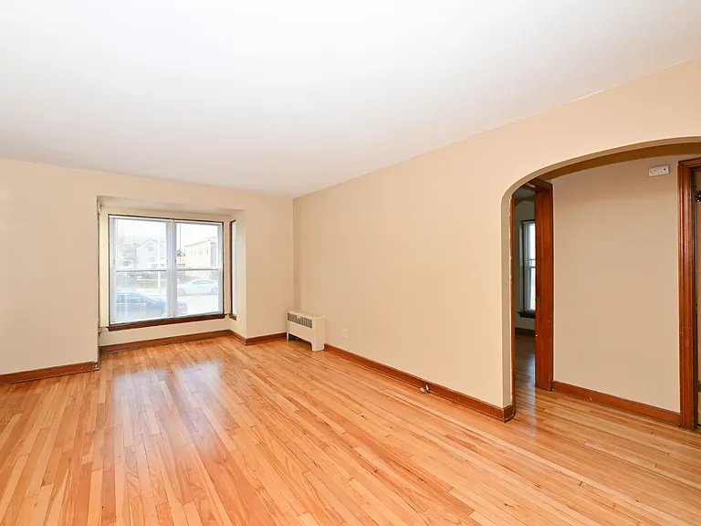 6608 W Center St — Photo 13