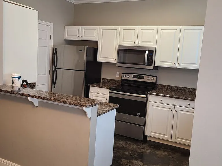 2111 Raguet St #1-10 — Photo 5