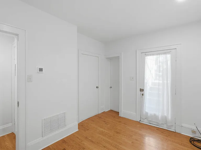 603 A St SE #B — Photo 13