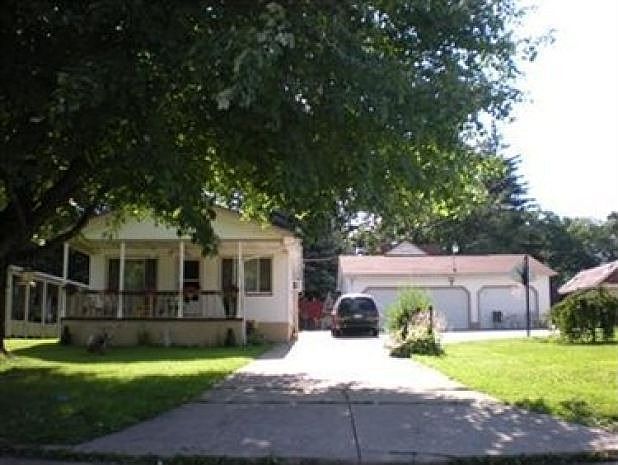 1st image of 112 Forest Hill Dr