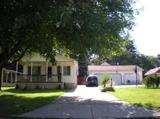 112 Forest Hill Dr, Youngstown, OH