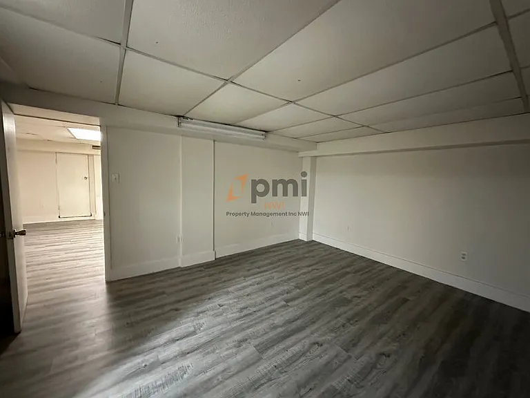 811 Institute St — Photo 17