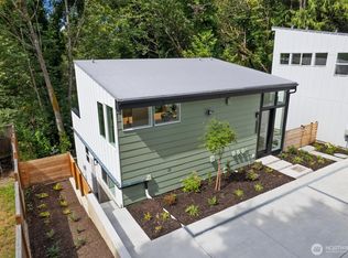 12009 36th Ave NE, Seattle, WA 98125