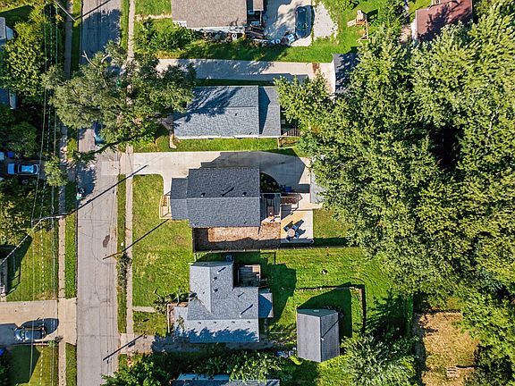 3rd image of 3213 SW 7th St