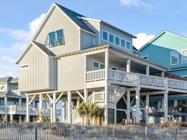 2798 Tradewind Ln, Crystal Beach, TX 77650