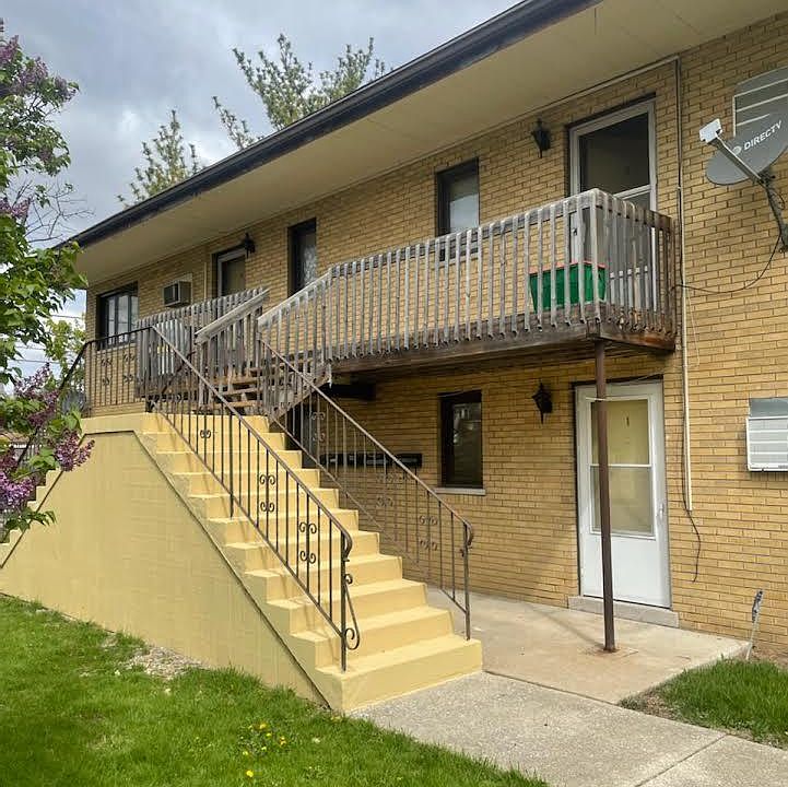 2nd image of 17920 Wentworth Ave #3