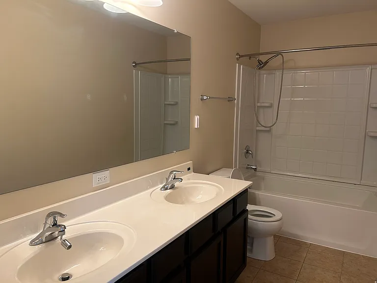 2572 Retreat Cir — Photo 11