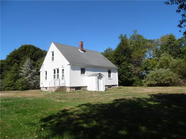 182 Westerly Bradford Rd, Westerly, RI 02891