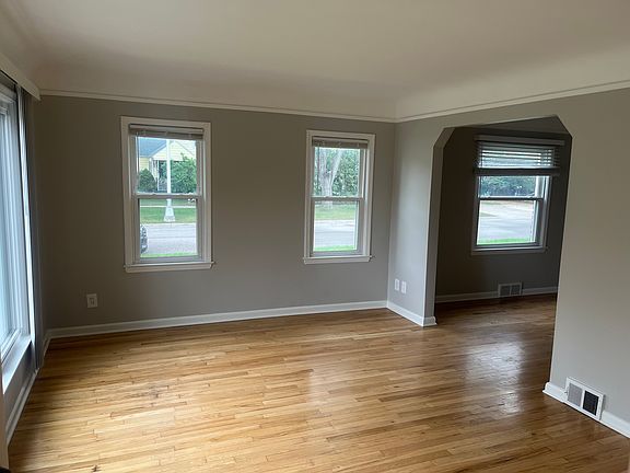 3rd image of 2186 3rd St #2