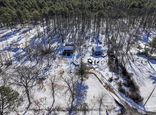 3 Schreibers Ln, Freehold, NJ 07728