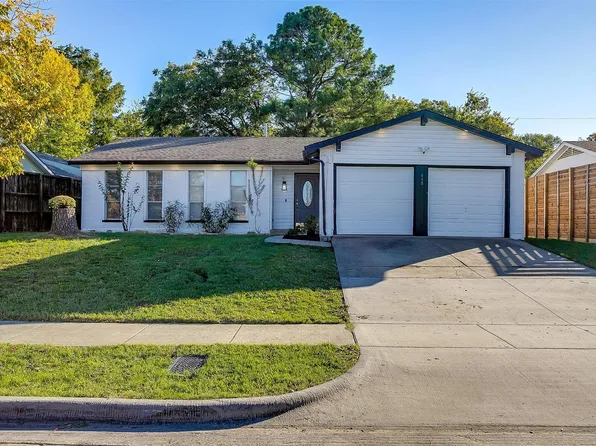 648 Sweetbriar Dr, Lewisville, TX 75067