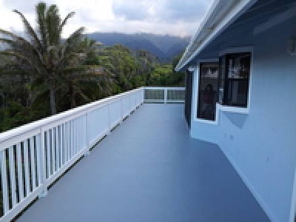 lanai mountain views