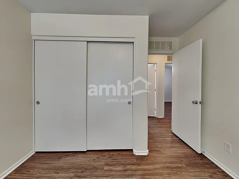 3542 E Terrace Ave — Photo 17