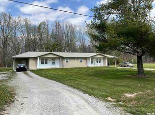 4207 Keener Dr, Salem, IL 62881