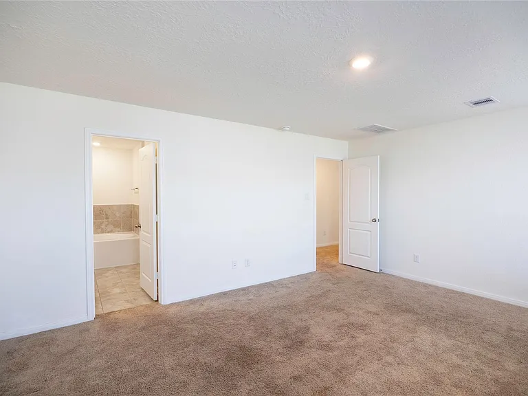 6021 Diamond Sky Ln — Photo 15